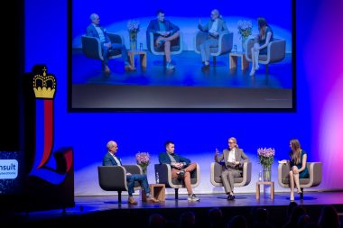 Digital Summit 2024, Bild aufgenommen im Vaduzersaal in Vaduz am 24.04.2024 - Talk, E-Governement im Alltag mit Christian Wolf, Partner BDO Liechtenstein, Florian Marcus, Digitalisierungsberater Proud Engineers & e-Estonia, Sabine Monauni, Regierungschef-Stellvertreterin Liechtenstein und Sunnie J. Groeneveld Moderatorin (v.l.) FOTO & COPYRIGHT: DANIEL SCHWENDENER
