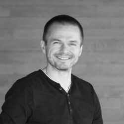 Arek_Skuza_Beyond_Efficiency_AI_Creative_Potential_SwissCognitive_World-Leading_AI_Network.2 Arek_Skuza_Beyond_Efficiency_AI_Creative_Potential_SwissCognitive_World-Leading_AI_Network.2